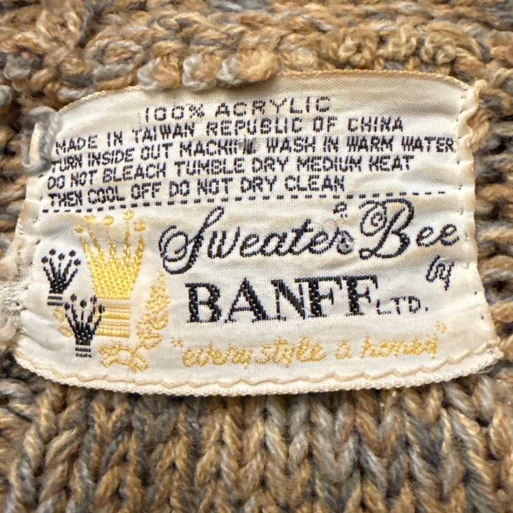 Sweater Bee Banff ltd Vintage knit gray gold cardigan belted cable grannycore - Picture 2 of 11